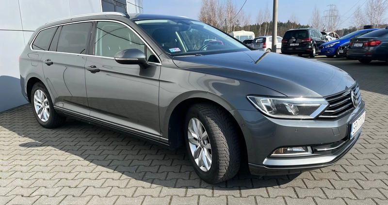 Volkswagen Passat cena 45900 przebieg: 243000, rok produkcji 2015 z Rybnik małe 379